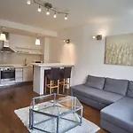 Senator Apartments - Hostaid